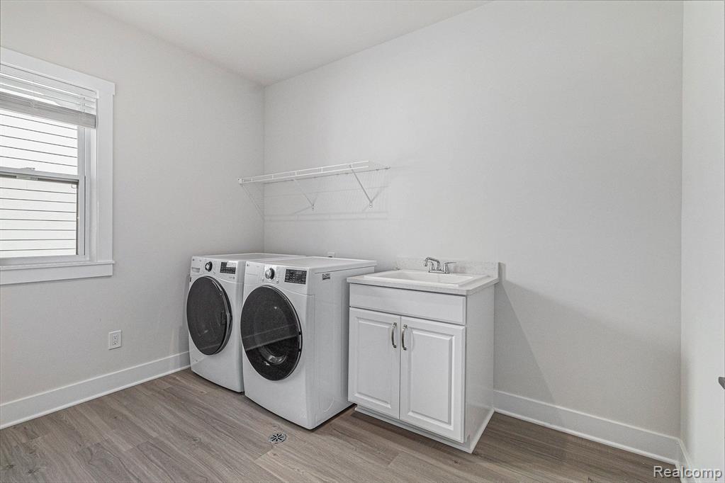 611 PINE Circle, Ann Arbor, MI 48105 — Photo 28