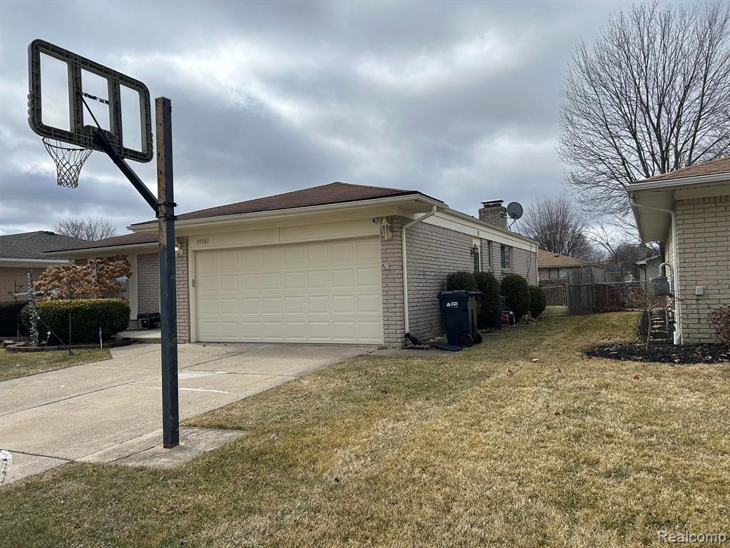39581 Edgemont Drive, Sterling Heights, MI 48310 — Photo 2