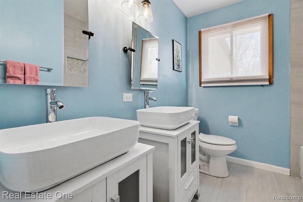 4937 Oak Park Drive, Clarkston, MI — Photo 12