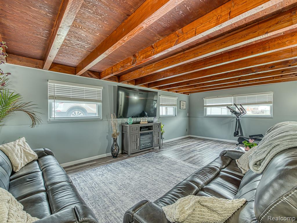 31753 Hazel Street, Rockwood, MI — Photo 9
