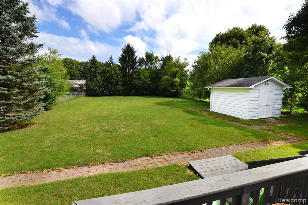 5340 Brobeck Street, Flint, MI 48532 — Photo 15