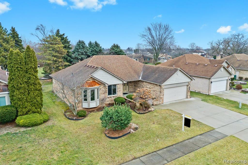 46690 BARBARA Drive, Macomb, MI 48044 — Photo 33