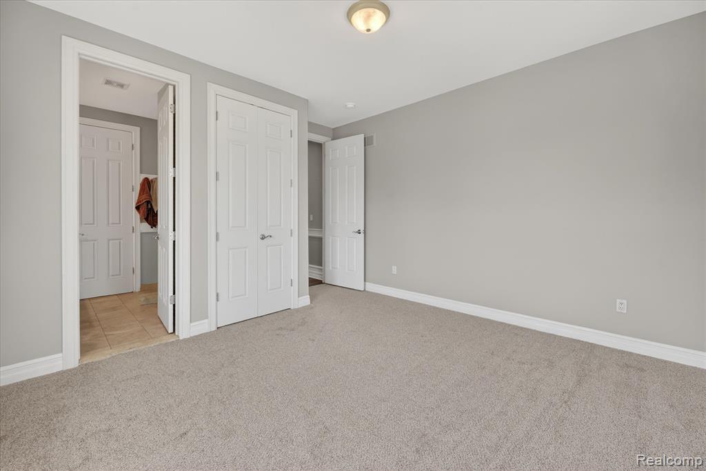 2591 Overbrook, Highland, MI — Photo 37