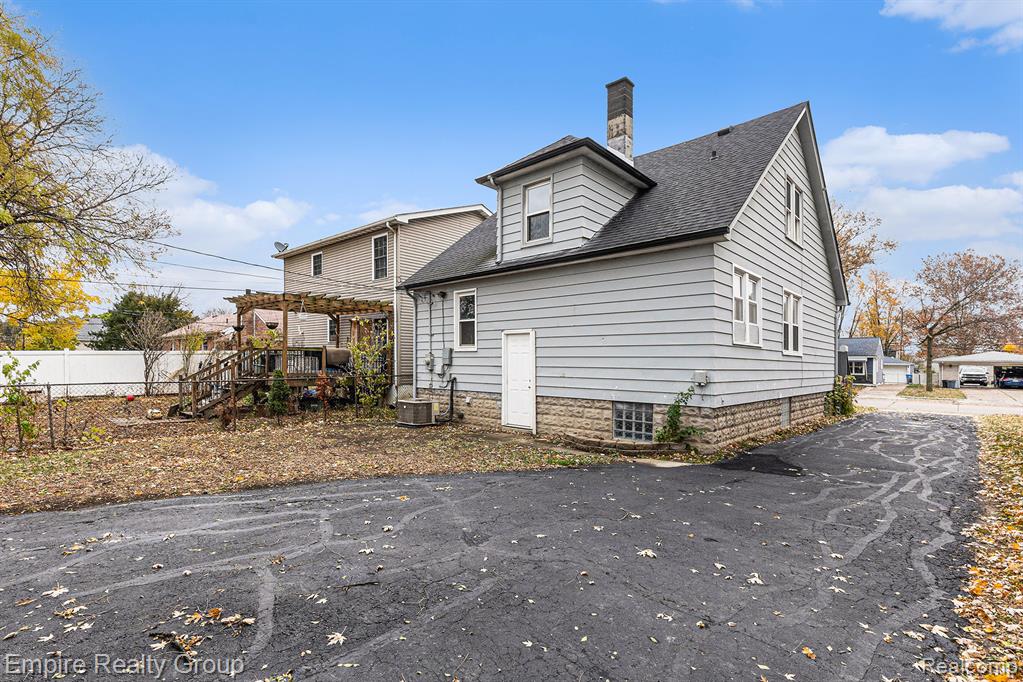 4454 Monroe Street, Dearborn Heights, MI 48125 — Photo 17