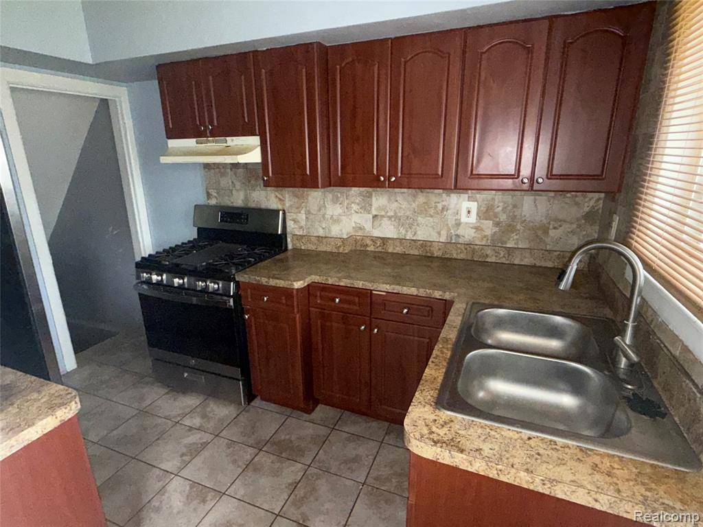 6306 Schaefer Road, Dearborn, MI 48126 — Photo 10