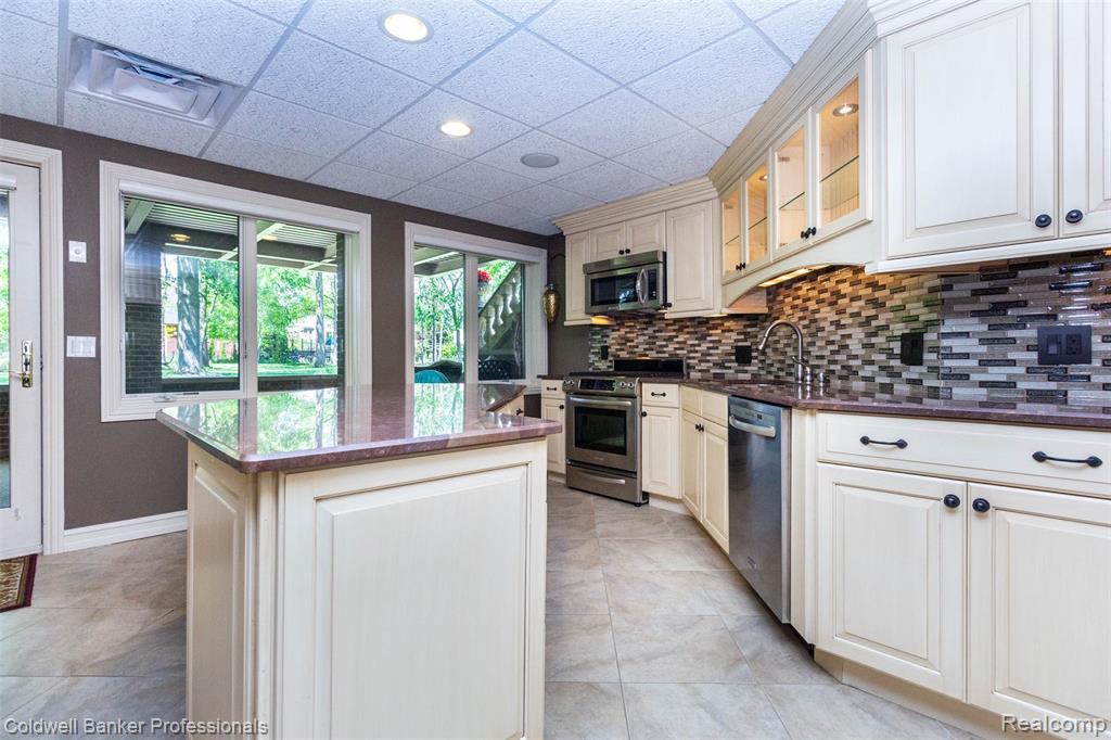 57177 Covington Drive, Washington, MI — Photo 59