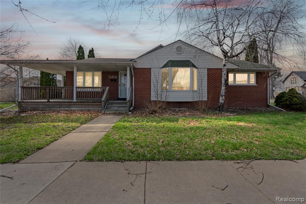 3212 11th Street, Wyandotte, MI 48192 — Photo 2