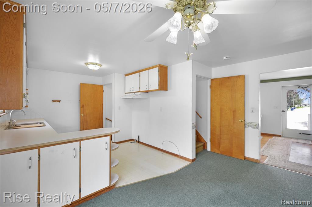 526 Dodson Court, Bay City, MI 48708 — Photo 8