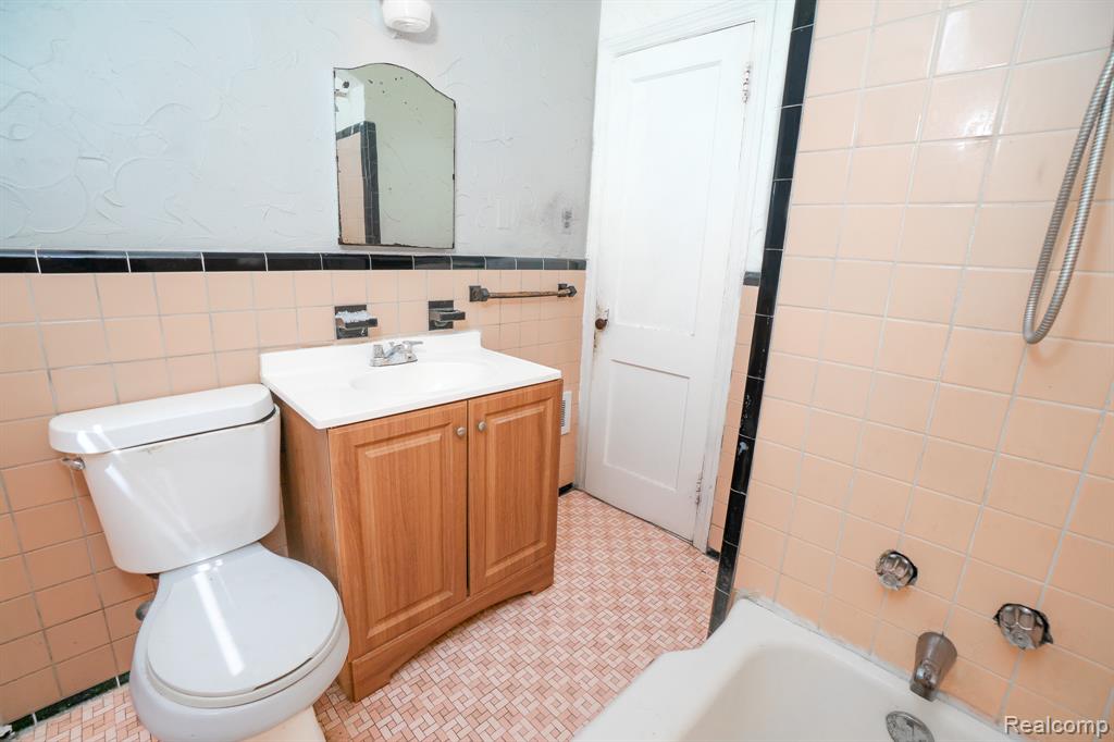4224 W DAVISON, Detroit, MI 48238 — Photo 8