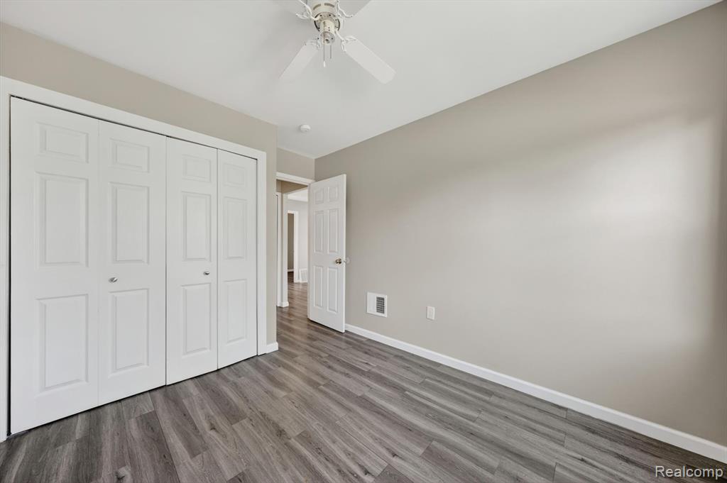 453 MANATEE Avenue, Hazel Park, MI 48030 — Photo 7