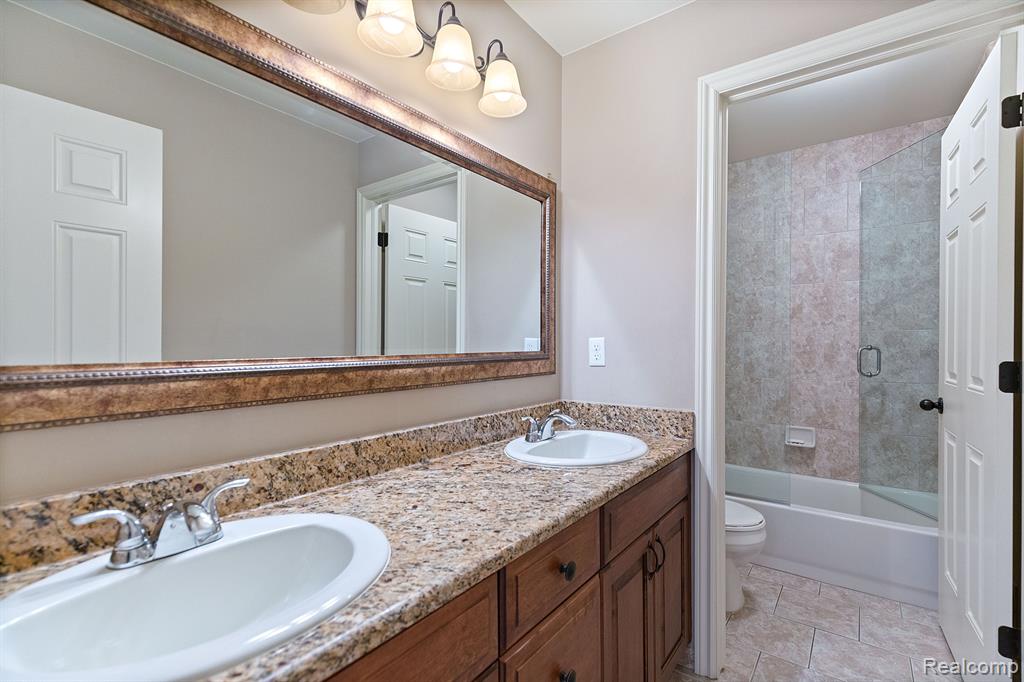 49751 GOLDEN PARK Drive, Shelby Twp, MI 48315 — Photo 30
