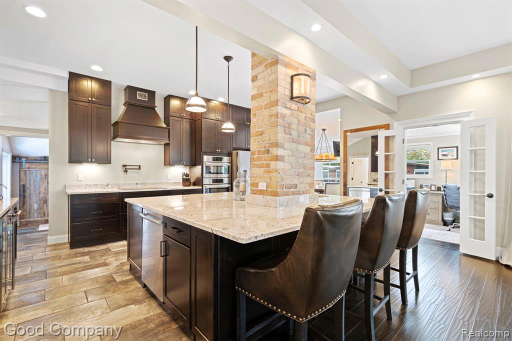 612 N LAKESHORE Drive, Ludington, MI 49431 — Photo 19