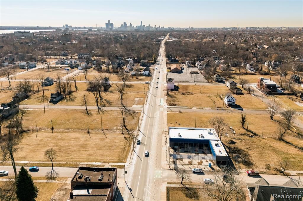 8911 Kercheval Street, Detroit, MI 48214 — Photo 9