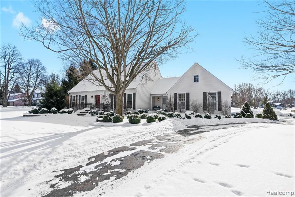 9112 Meadowdale Drive, Brighton, MI 48114 — Photo 44