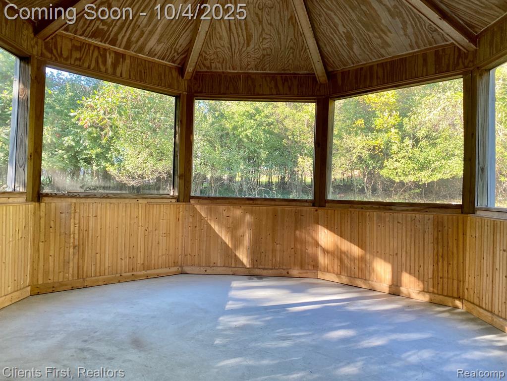 6040 OLD ORCHARD Drive, Bloomfield Hills, MI — Photo 18