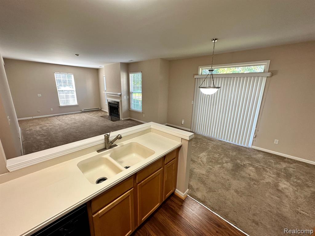 2354 PINECROFT Drive, Canton, MI 48188 — Photo 10