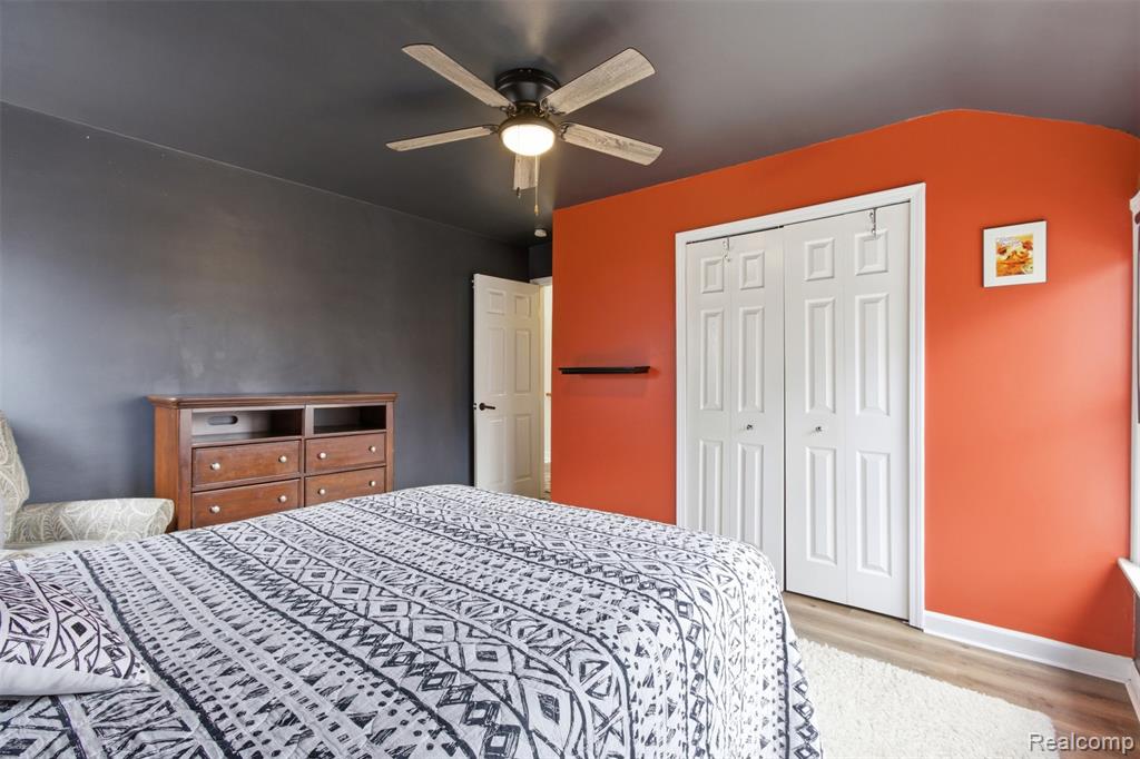 16855 Strathmoor Street, Detroit, MI 48235 — Photo 26