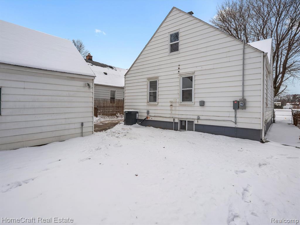 9600 SIOUX, Redford, MI 48239 — Photo 33