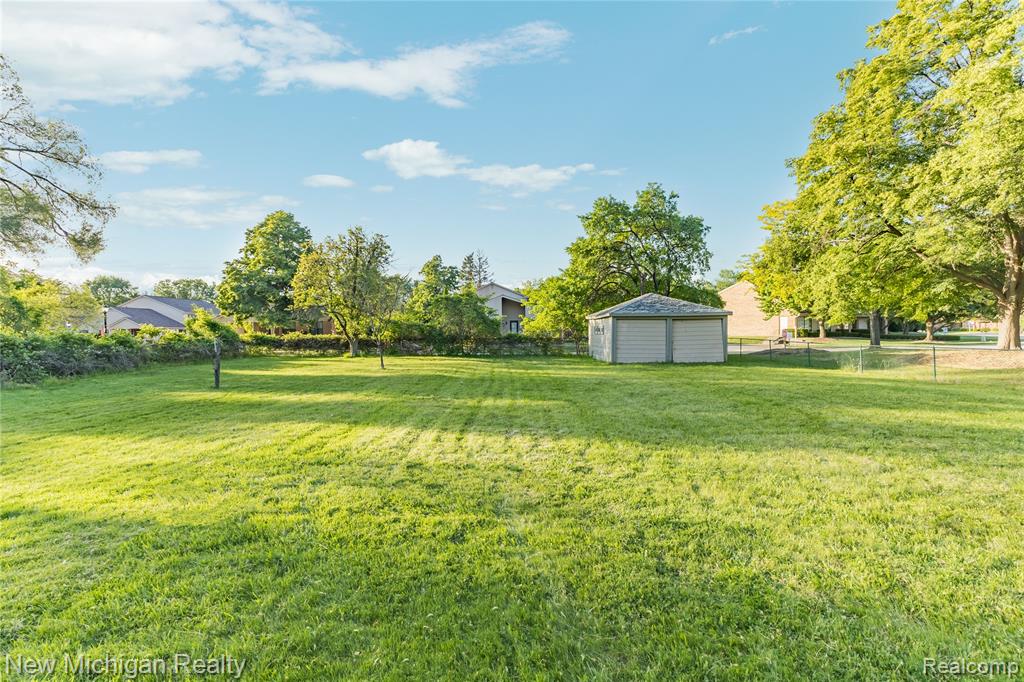 8359 Chicago Road, Warren, MI 48093 — Photo 54