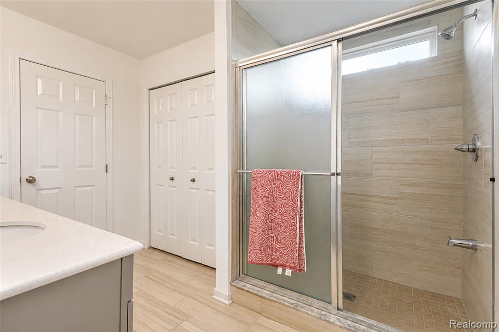 51172 Quaker Lane, Canton, MI 48187 — Photo 28