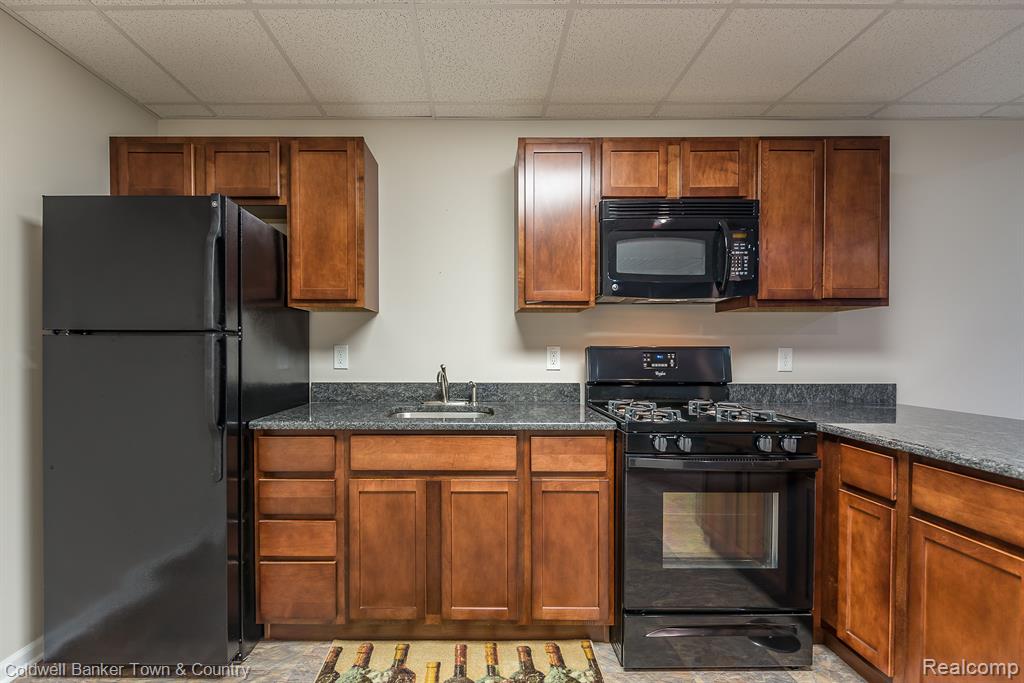 6711 CORTLAND Avenue, Brighton, MI 48114 — Photo 29