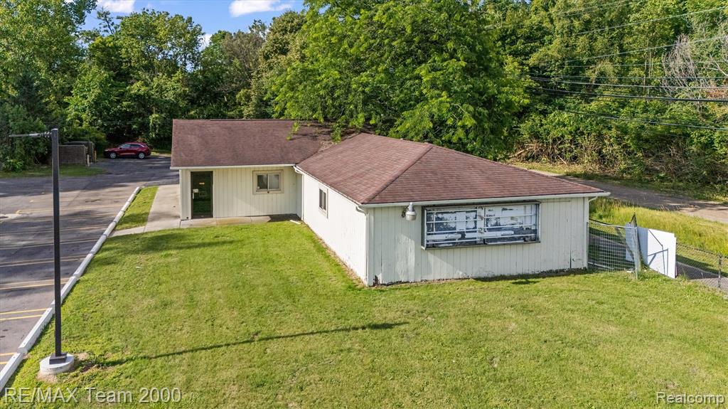 49365 S Interstate 94 Service Drive, Belleville, MI 48111 — Photo 23