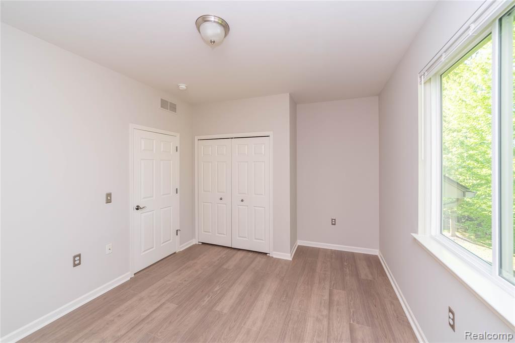 5143 Parsley Drive, Utica, MI 48316 — Photo 14