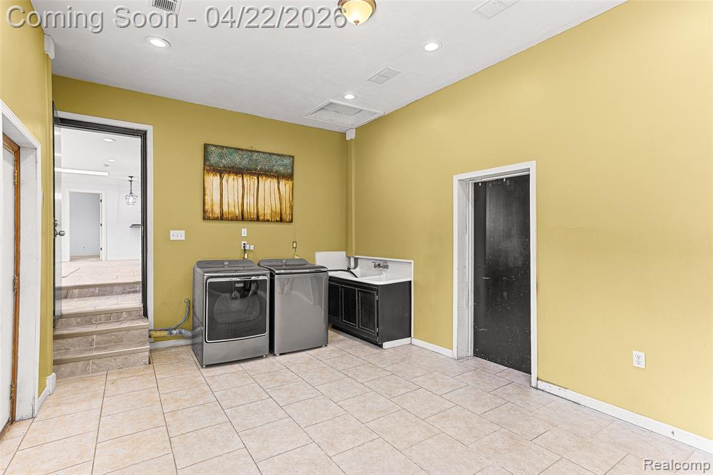 409 Crescent Drive, Dearborn, MI 48124 — Photo 27