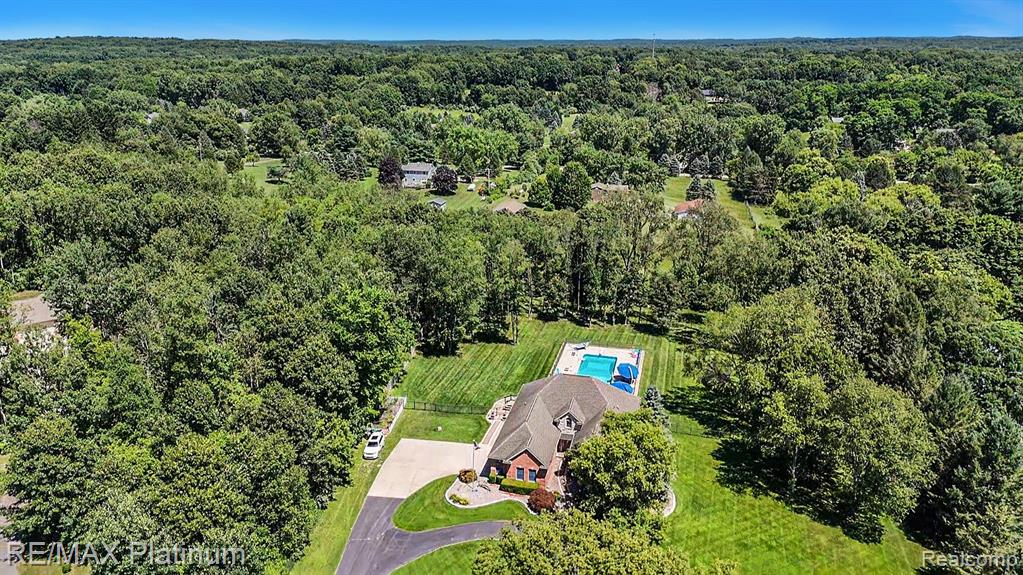 4090 ROLLING ACRES DRIVE, Hartland, MI 48353 — Photo 41