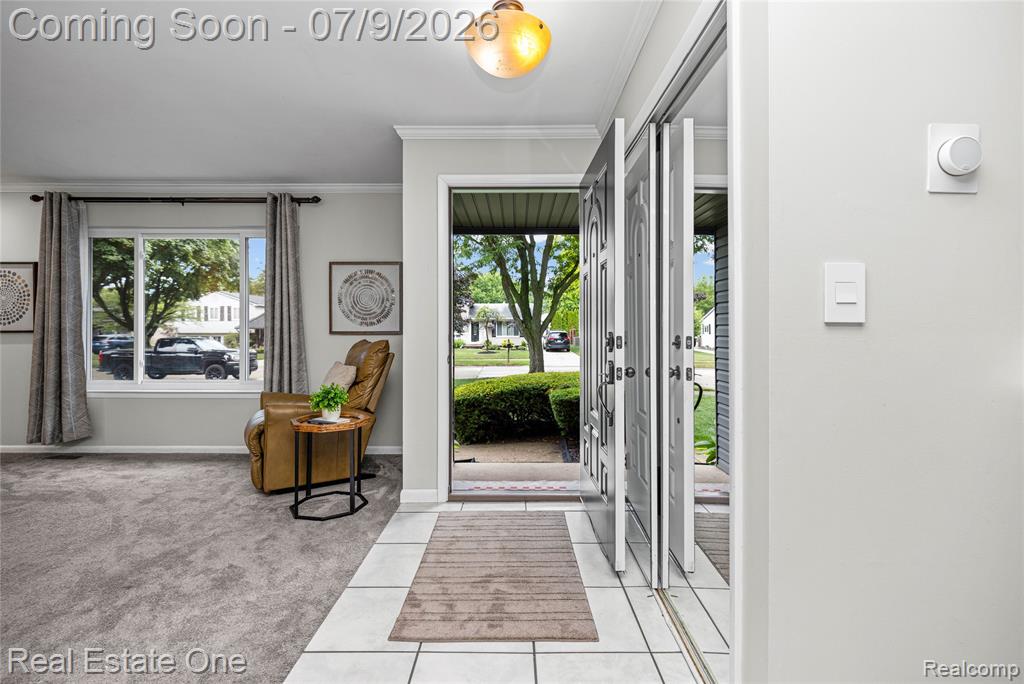 42118 Villanova Drive, Sterling Heights, MI 48313 — Photo 10