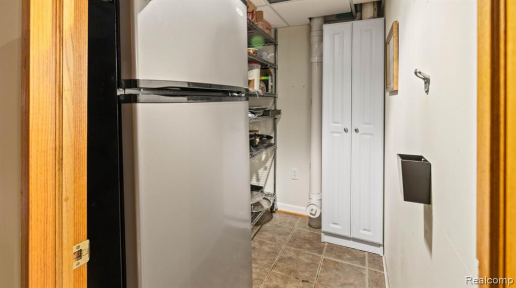 710 N VERNON Street, Dearborn, MI 48128 — Photo 28