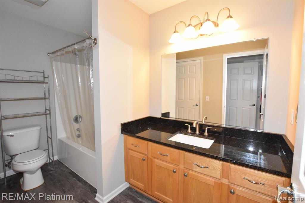 2180 KNOTTY PINE Trail, Howell, MI 48855 — Photo 17