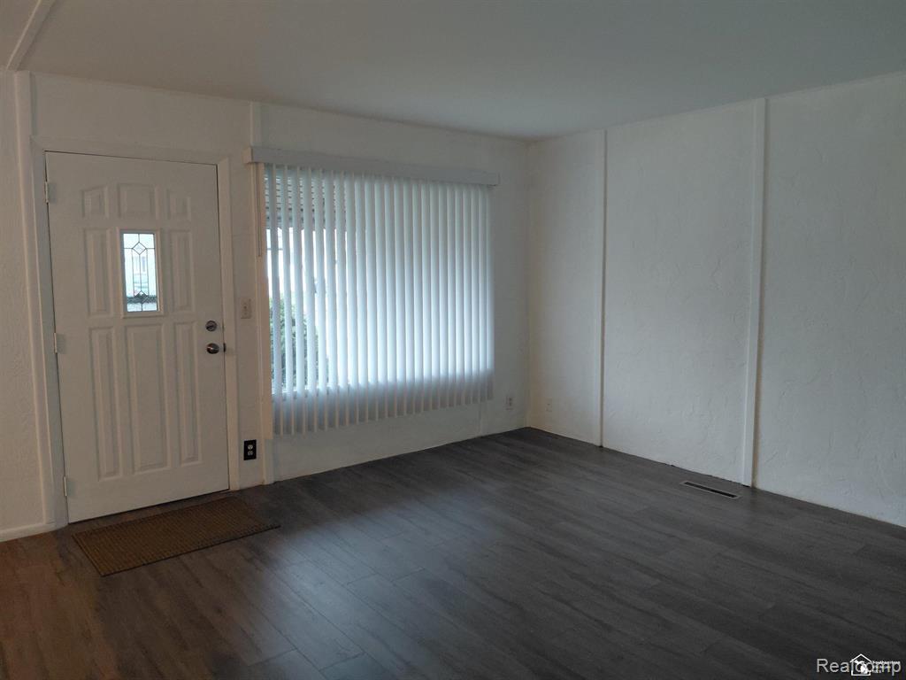 6849 Cornell Street, Taylor, MI — Photo 4