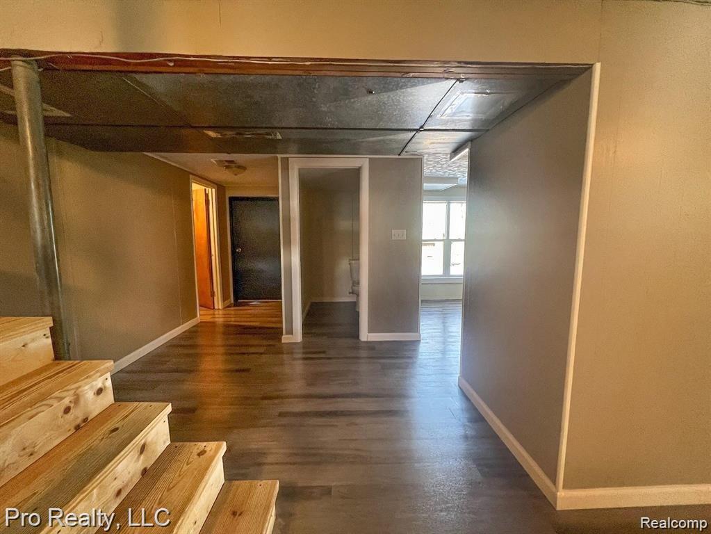 509 CREST Lane, Jonesville, MI 49250 — Photo 14