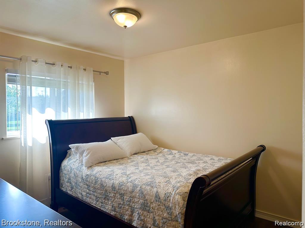 41371 HAMILTON Drive, Sterling Heights, MI 48313 — Photo 20