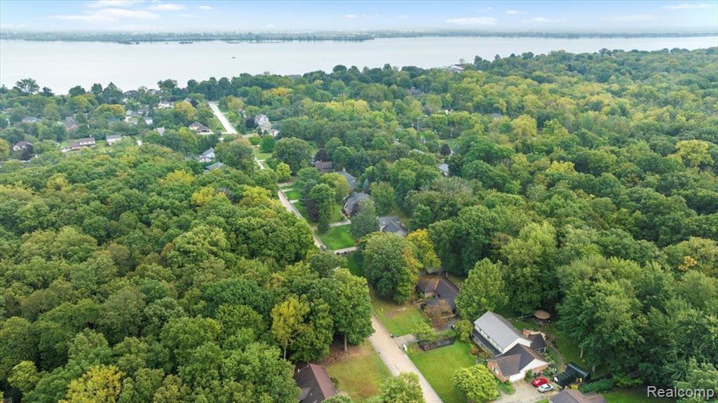 8707 VOIGT Avenue, Grosse Ile, MI 48138 — Photo 69