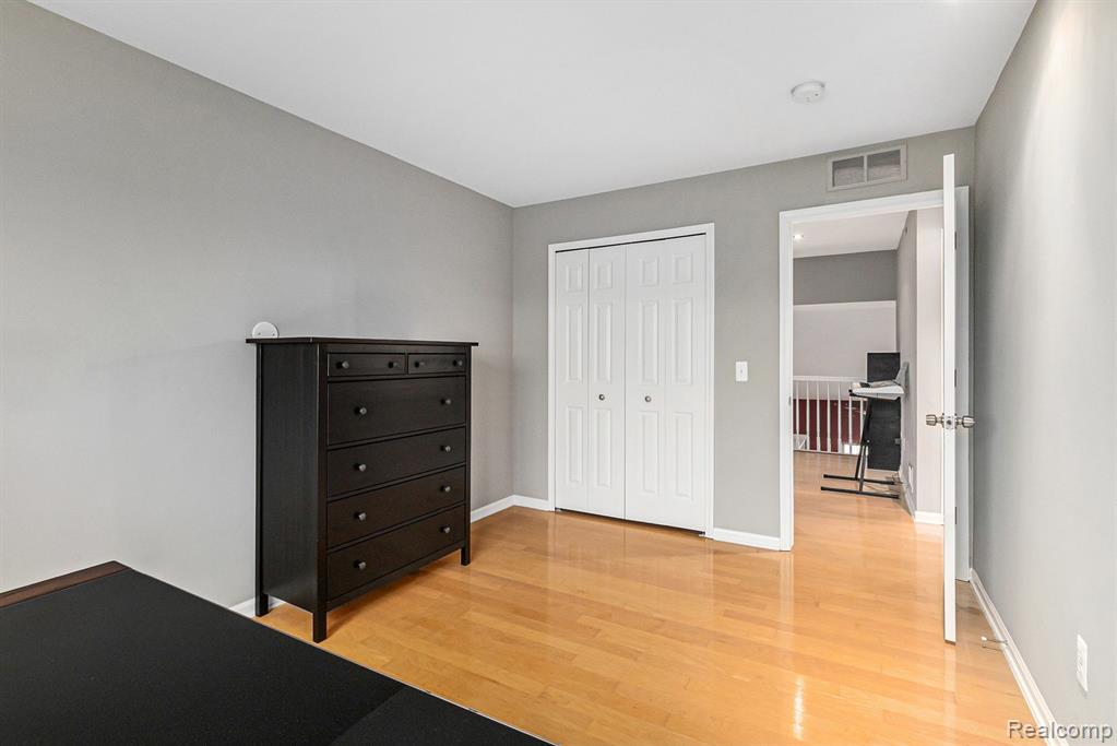 156 SANDY Lane, Walled Lake, MI 48390 — Photo 21