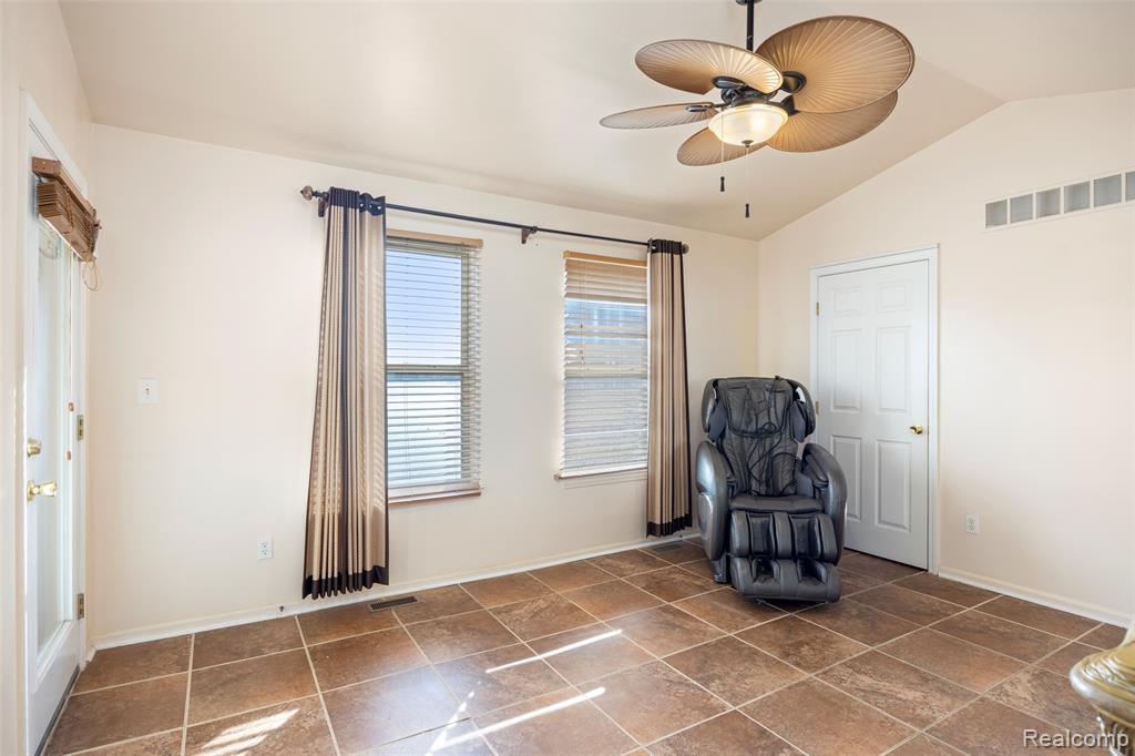 41841 S Service Drive, Belleville, MI 48111 — Photo 13