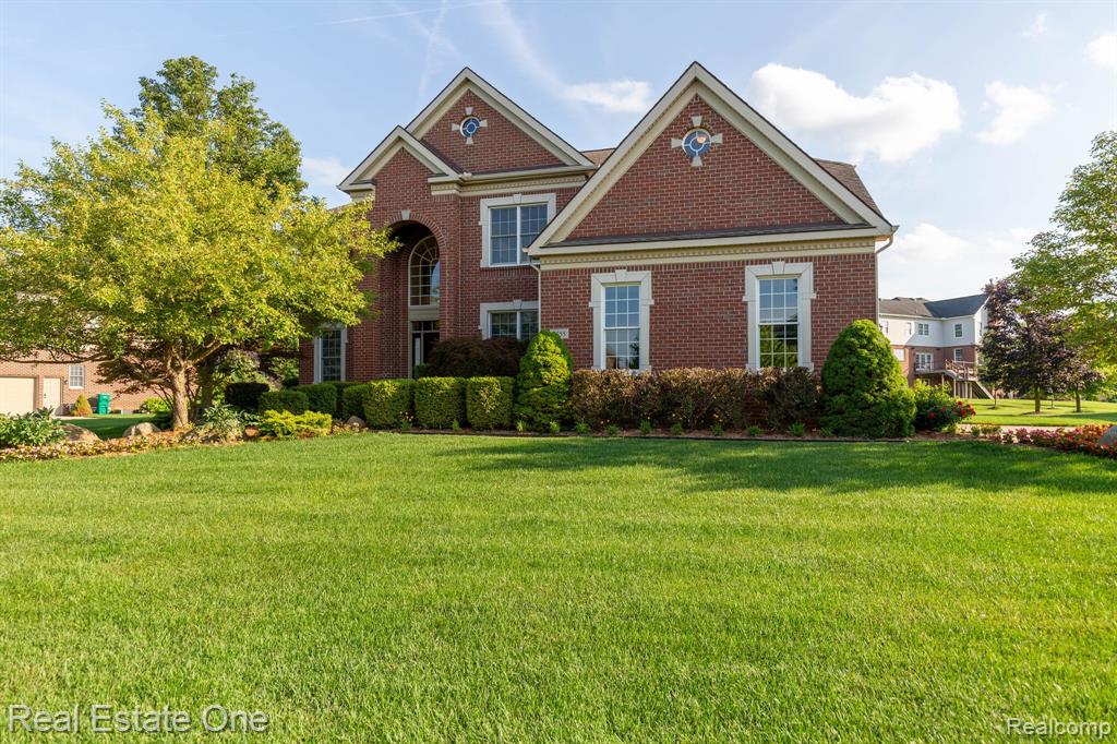 3755 S Century Oak Circle, Oakland, MI — Photo 2