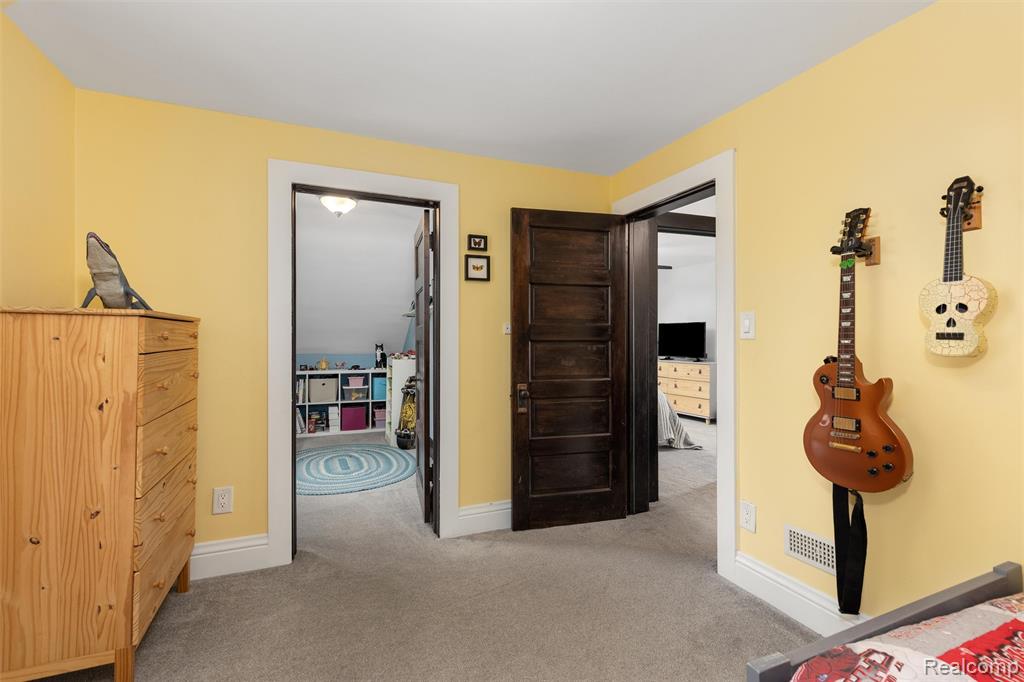 709 E Clinton Street, Howell, MI 48843 — Photo 19