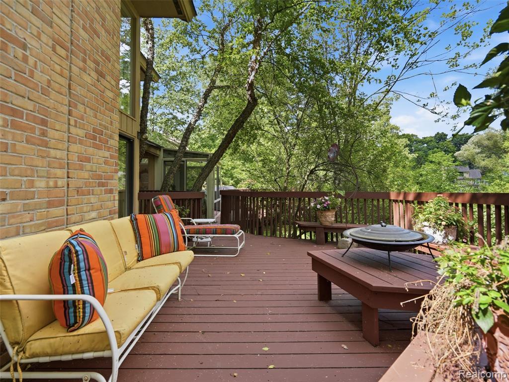 4751 Rolling Ridge Road, West Bloomfield, MI 48323 — Photo 42