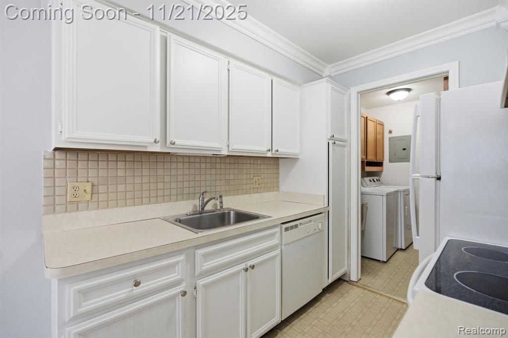 44228 Providence Drive, Clinton Twp, MI 48038 — Photo 16