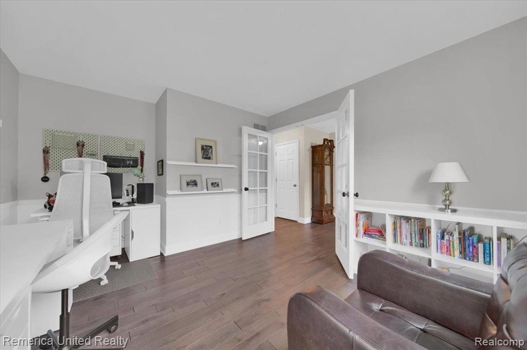 10421 ABRAMS, Brighton, MI 48114 — Photo 18