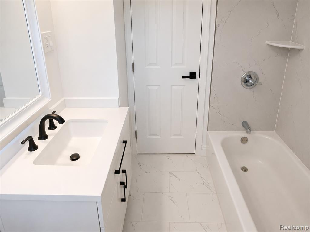 5157 Niagara Street, Wayne, MI 48184 — Photo 18