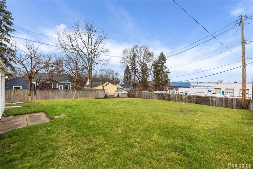 43 FERNBARRY Drive, Waterford, MI 48328 — Photo 9