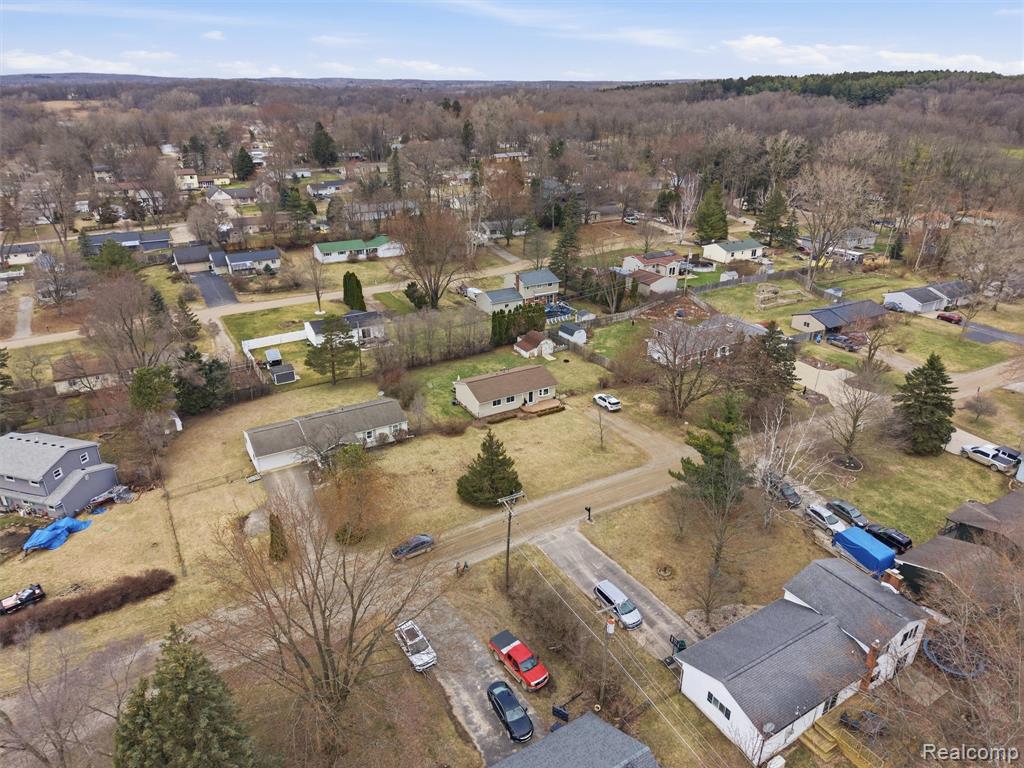 9368 Debby Jo Drive, Clawson, MI — Photo 30
