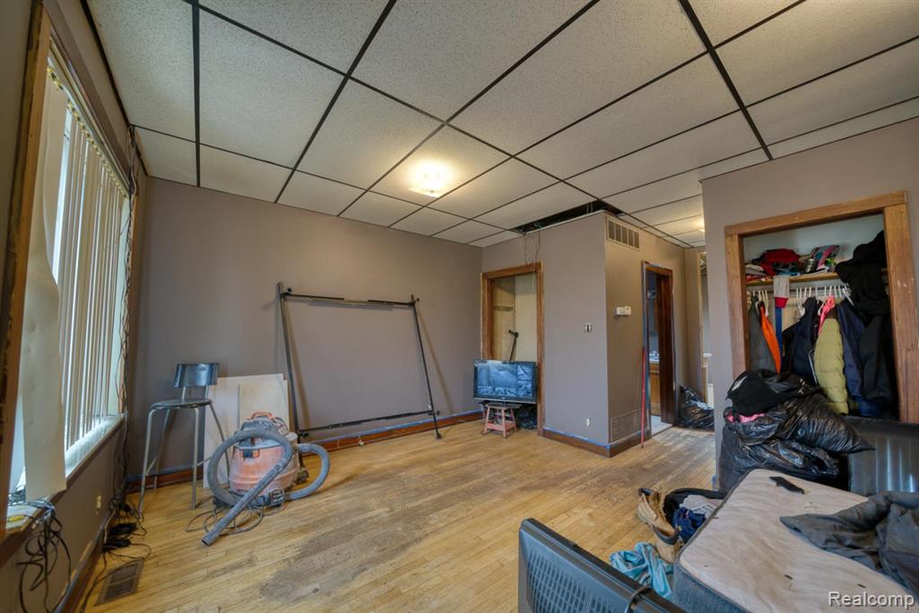 10325 Cadieux Road, Detroit, MI 48224 — Photo 30