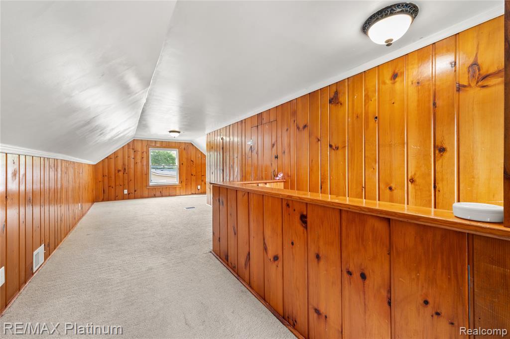 709 Elmwood Drive, Fenton, MI 48430 — Photo 20