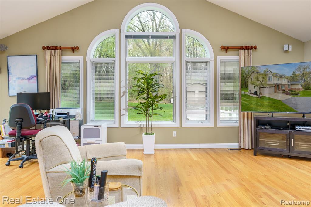 9243 Sherwood Drive, Davisburg, MI 48350 — Photo 11