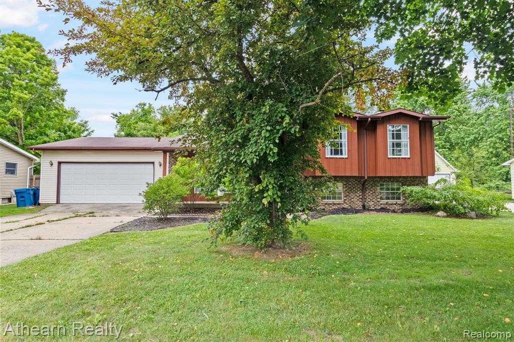 7156 Sharp Road, Swartz Creek, MI 48473 — Photo 3